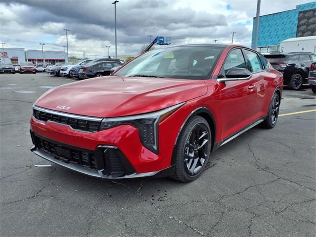 Photo of 2025 Currant Red Kia K4