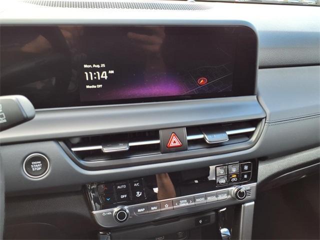 Photo of 2026 Snow White Pearl Kia Seltos