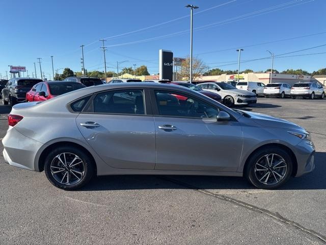 Photo of 2023 Steel Gray Kia Forte