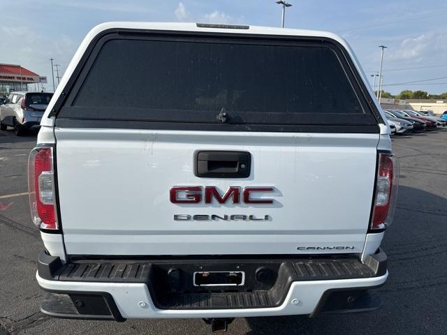 Photo of 2022 Summit White GMC Canyon