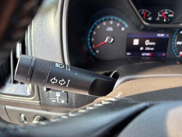 Photo of 2022 Summit White GMC Canyon