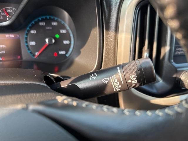 Photo of 2022 Summit White GMC Canyon