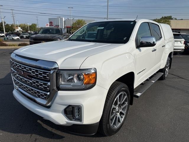 Photo of 2022 Summit White GMC Canyon