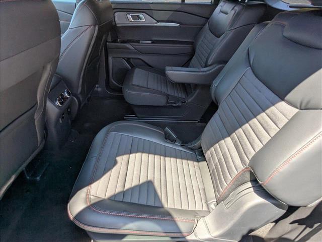 Photo of 2025 Star White Metallic Tri-Coat Ford Explorer