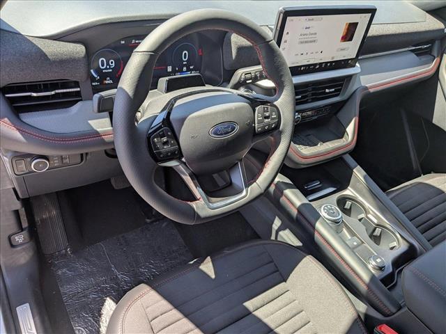 Photo of 2025 Star White Metallic Tri-Coat Ford Explorer