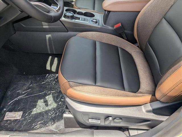 Photo of 2025 Azure Gray Metallic Tri-Coat Ford Bronco Sport