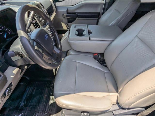 Photo of 2022 Oxford White Ford F-250