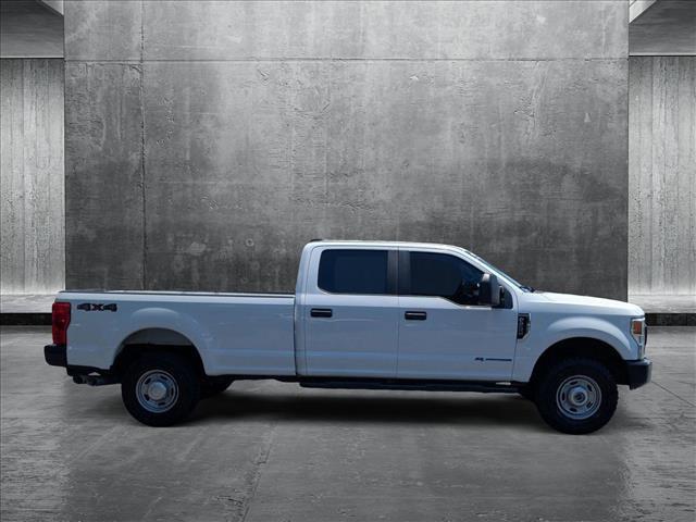 Photo of 2022 Oxford White Ford F-250