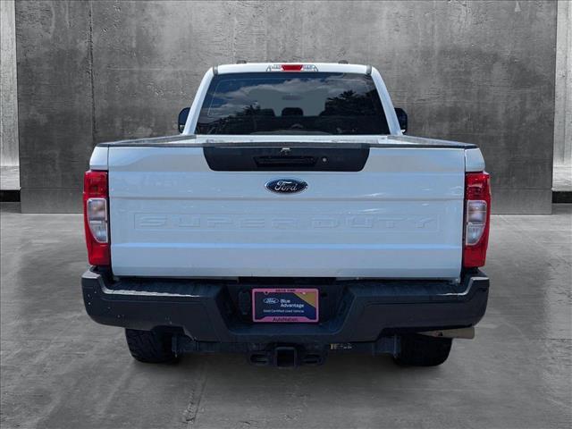 Photo of 2022 Oxford White Ford F-250