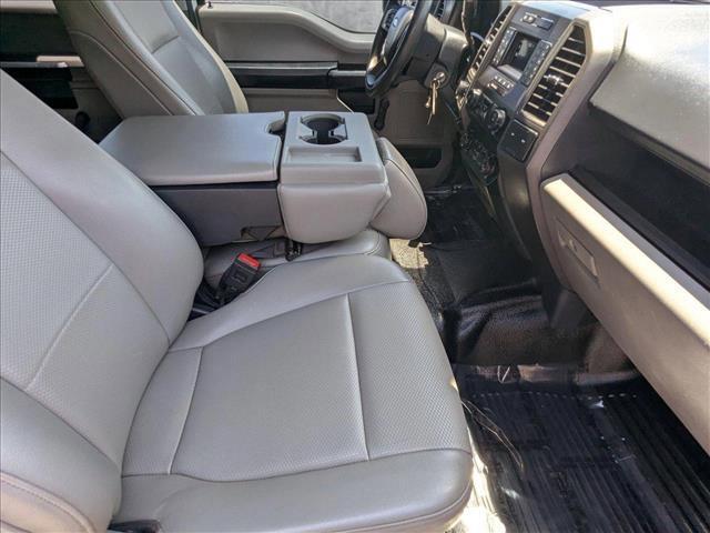 Photo of 2022 Oxford White Ford F-250
