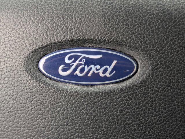 Photo of 2017 Oxford White Ford F-150