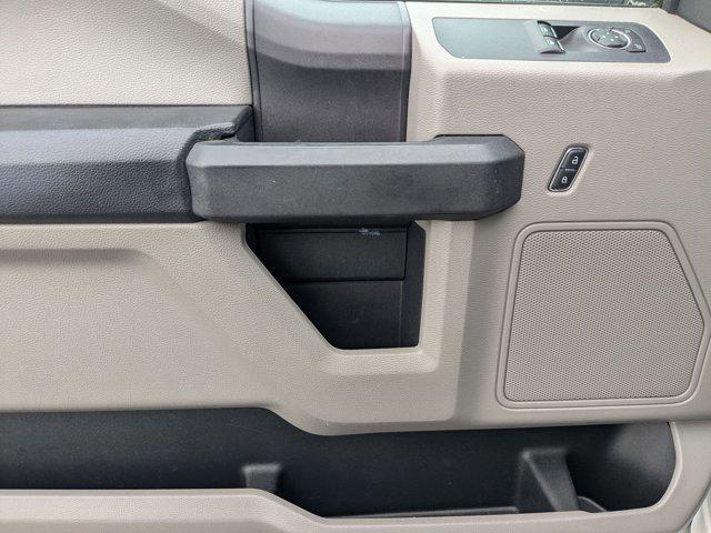 Photo of 2017 Oxford White Ford F-150