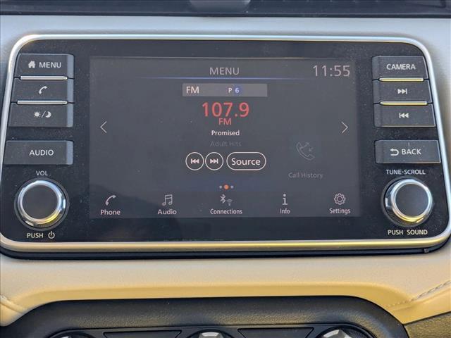 Photo of 2021 Electric Blue Metallic Nissan Versa