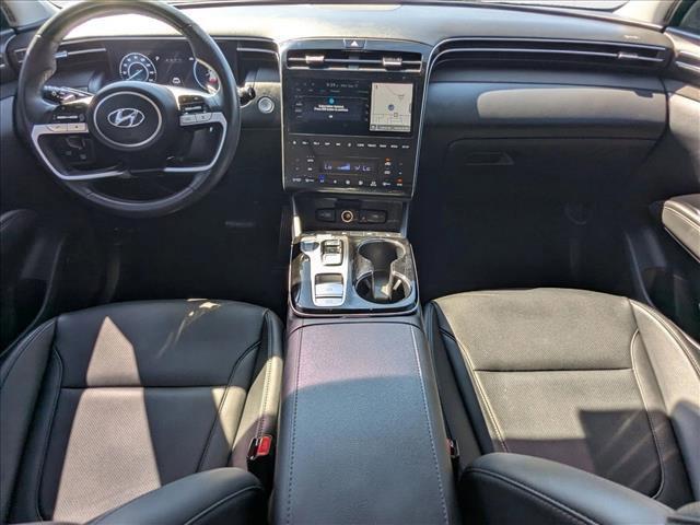 Photo of 2024 White Pearl Hyundai TUCSON Hybrid