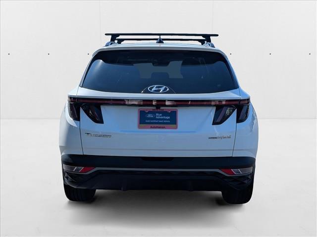 Photo of 2024 White Pearl Hyundai TUCSON Hybrid