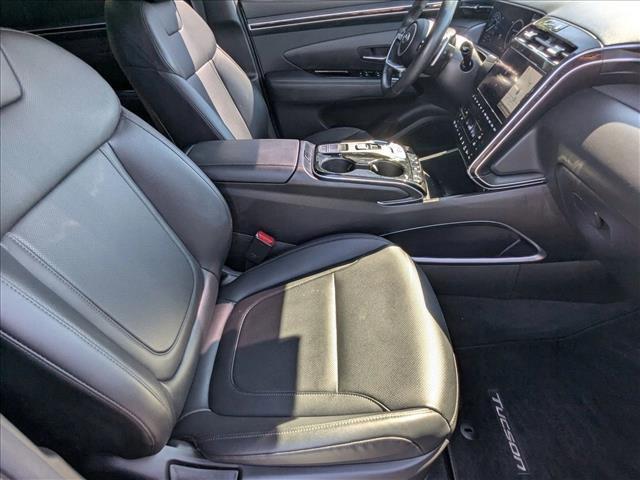 Photo of 2024 White Pearl Hyundai TUCSON Hybrid