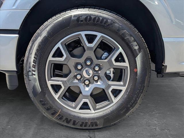 Photo of 2025 Iconic Silver Metallic Ford F-150