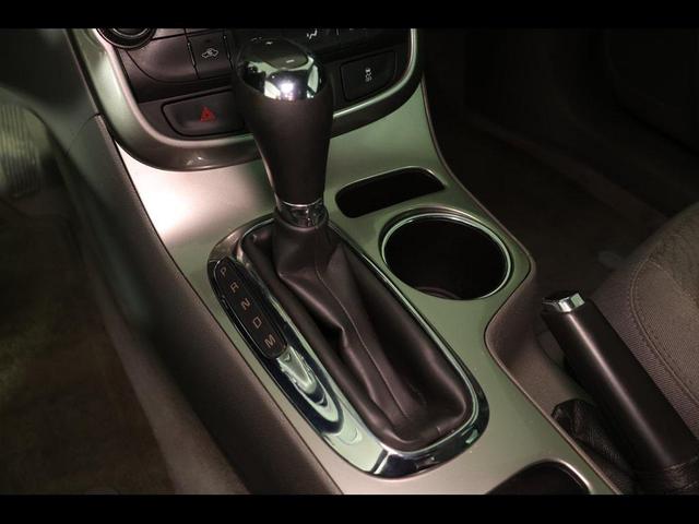 Photo of 2014 Silver Ice Metallic Chevrolet Malibu