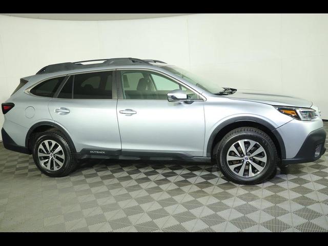 Photo of 2021 Ice Silver Metallic Subaru Outback