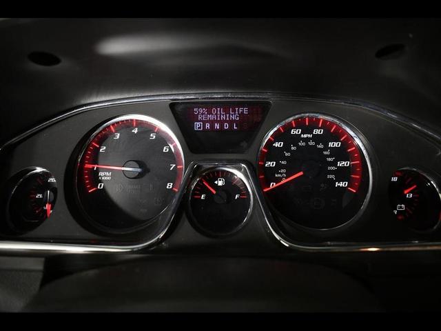 Photo of 2014 White Diamond Tricoat GMC Acadia