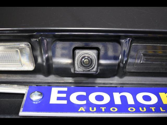 Photo of 2021 Super Black Clearcoat Nissan Altima