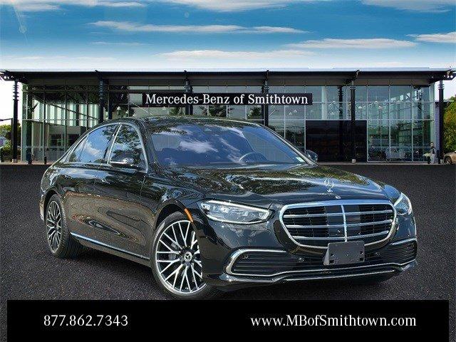 Photo of 2022 Black Mercedes-Benz S-Class