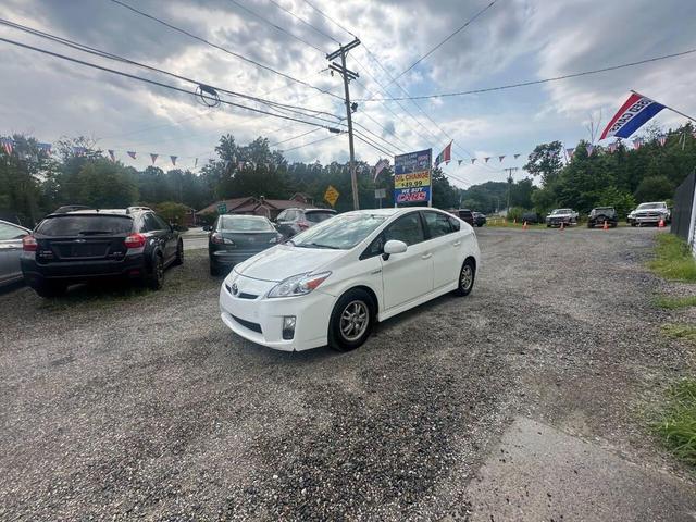 Photo of 2011 White Toyota Prius