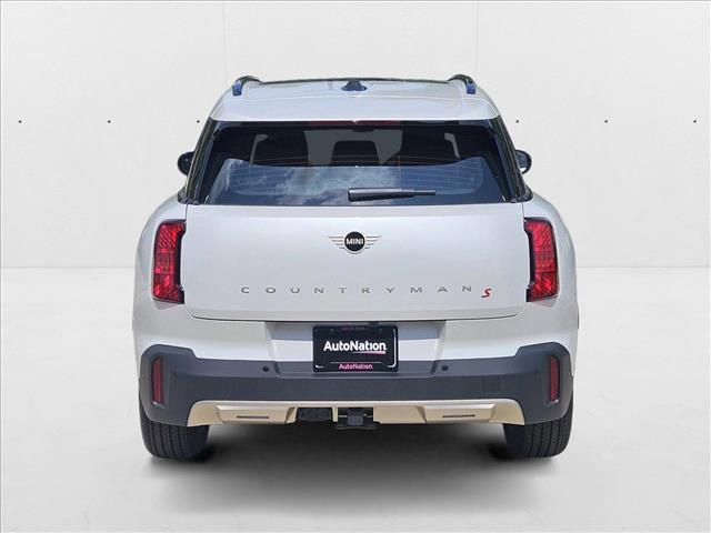 Photo of 2025 Nanuq White Metallic MINI Countryman