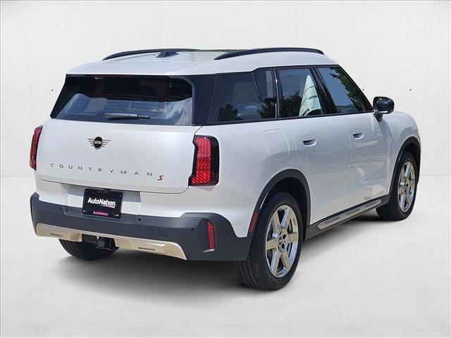 Photo of 2025 Nanuq White Metallic MINI Countryman
