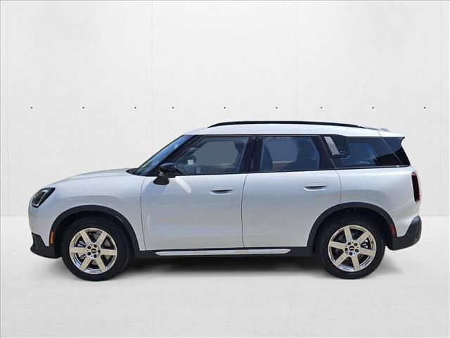 Photo of 2025 Nanuq White Metallic MINI Countryman