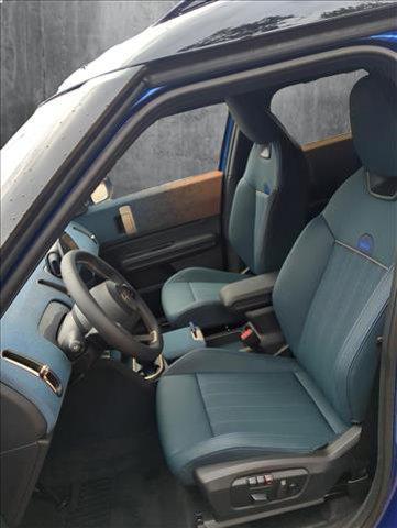 Photo of 2025 Blazing Blue Metallic MINI Countryman