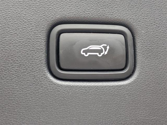 Photo of 2022 Quartz White Hyundai TUCSON Hybrid