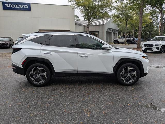 Photo of 2022 Quartz White Hyundai TUCSON Hybrid