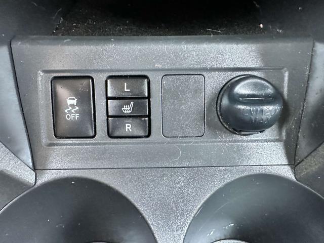 Photo of 2009 Blizzard Pearl Toyota RAV4