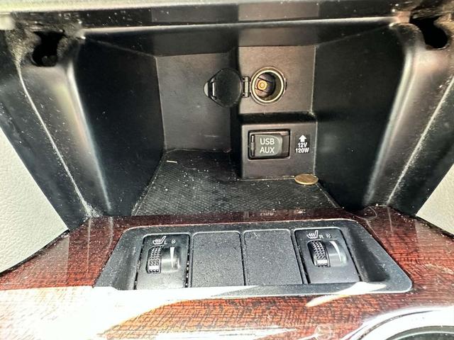 Photo of 2012 Attitude Black Metallic Toyota Camry