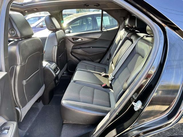 Photo of 2022 Mosaic Black Metallic Chevrolet Equinox
