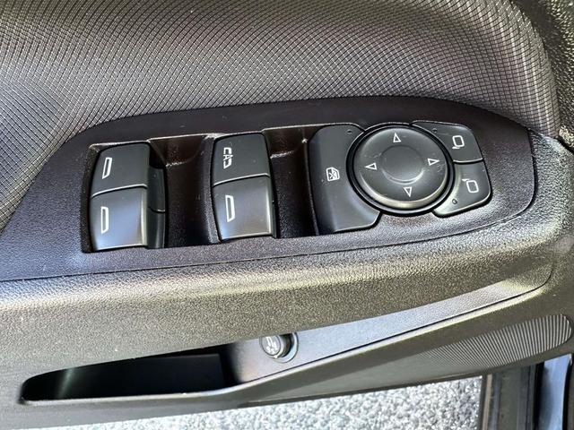 Photo of 2022 Mosaic Black Metallic Chevrolet Equinox