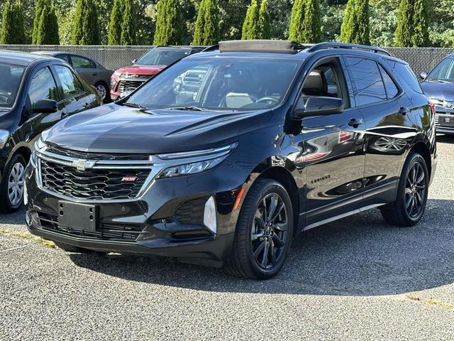 Photo of 2022 Mosaic Black Metallic Chevrolet Equinox