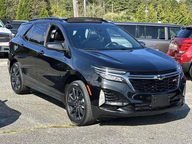 Photo of 2022 Mosaic Black Metallic Chevrolet Equinox