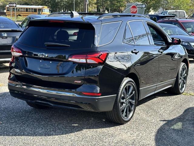 Photo of 2022 Mosaic Black Metallic Chevrolet Equinox