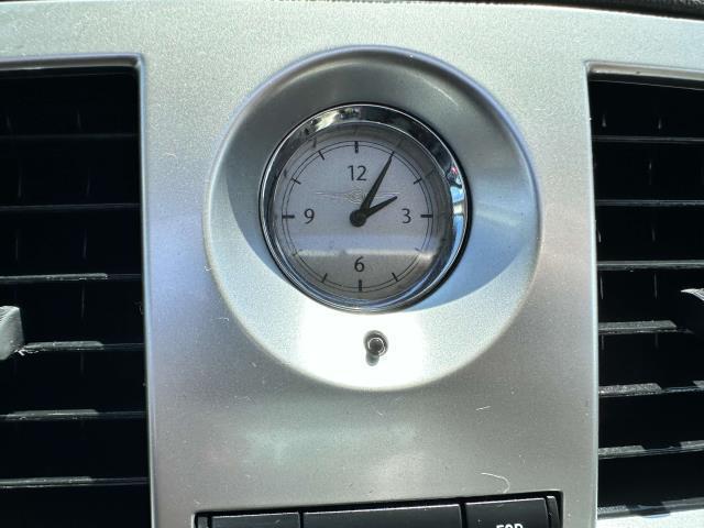 Photo of 2008 Cool Vanilla Chrysler 300