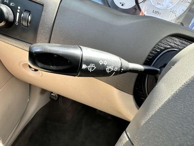 Photo of 2008 Cool Vanilla Chrysler 300