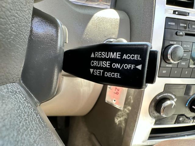Photo of 2008 Cool Vanilla Chrysler 300
