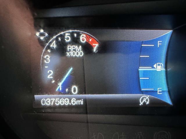 Photo of 2022 Star White Metallic Tri-Coat Ford Edge