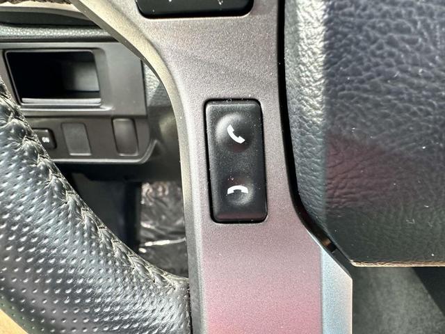 Photo of 2016 Magnetic Gray Metallic Toyota Tacoma