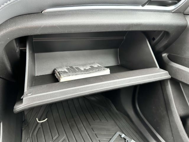 Photo of 2019 Black Currant Metallic Chevrolet Traverse