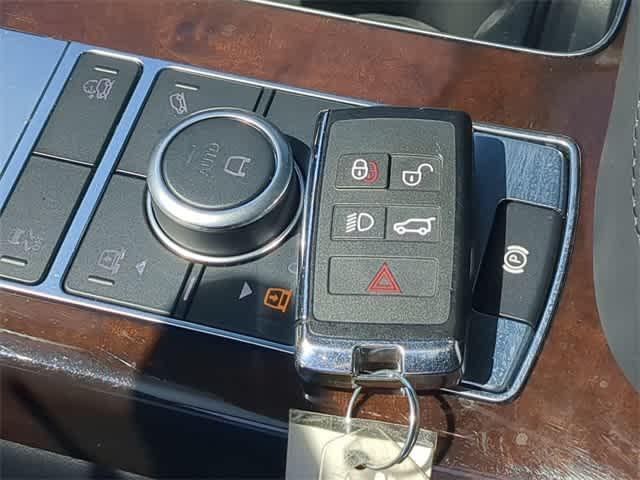 Photo of 2021 Santorini Black Land Rover Range Rover