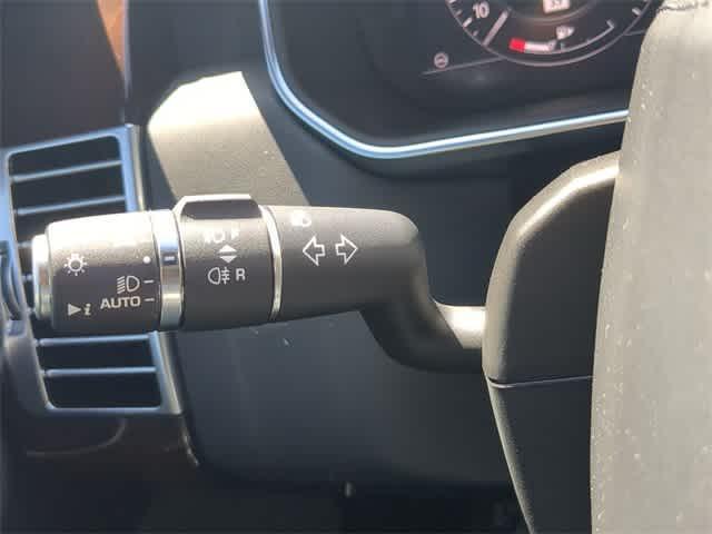 Photo of 2021 Santorini Black Land Rover Range Rover