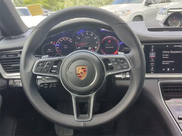 Photo of 2018 Night Blue Metallic Porsche Panamera