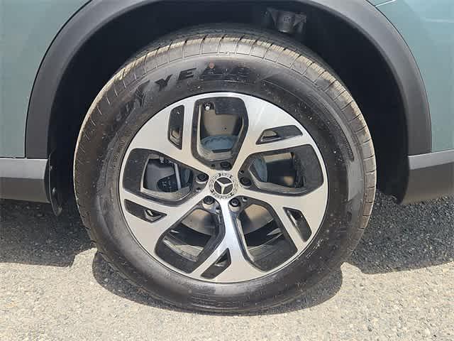 Photo of 2025 Verde Mercedes-Benz GLC 350e